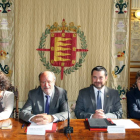 El alcalde de Valladolid, Francisco Javier León de la Riva, y el secretario de Turismo del Estado de Guanajuato, Fernando Olivera, firman un convenio en materia turística y gastronómica-Ical