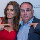 La modelo Cindy Crawford y el chef español José Andrés en Miami-GIORGIO VIERA / EFE