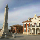 Monolito de Villalar de los Comuneros, frente al Ayuntamiento.-DIP. VA.