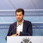 El portavoz del Grupo Socialista en las Cortes, Luis Tudanca, informa de asuntos de actualidad en rueda de prensa.-ICAL