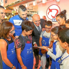 El Recoletas Atlético en un acto de colaboración con Mercado del Val-EL MUNDO