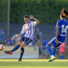 Alcaraz realiza un lanzamiento en el partido de pretemporada frente al Oviedo.-PHOTO-DEPORTE