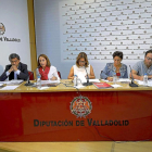 Agapito Hernández; Pilar Vicente; Teresa López; Esther Mínguez y Héctor Gallego ayer, en la comisión.-EL MUNDO