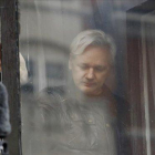 Imagen de Julian Assange en la embajada ecuatoriana en Londres en 2017.-FANCY BEAR (AP)