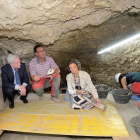 La reina Sofía visita los yacimientos de Atapuerca junto al presidente-ICAL