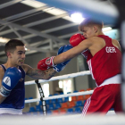 El púgil del Club Boxeo Valladolid Martín Molina, en su combate de ayer ante el aleman Goman.-SOFÍA GUIJARRO