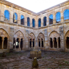 Imagen del patio del claustro del monasterio de Aguilar de Campoo.-CÉSAR DEL VALLE Y MARCE ALONSO
