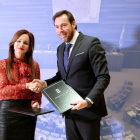 La presidenta de las Cortes de Castilla y León, Silvia Clemente, y el alcalde de Valladolid, Óscar Puente, firman un convenio para acercar el Parlamento autonómico a la sociedad vallisoletana-ICAL