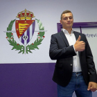 Jorge de Frutos posa en las instalaciones del estadio José Zorrilla durante su presentación.-MIGUEL ÁNGEL SANTOS