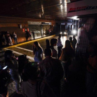 Las calles de Venezuela en pleno apagón eléctrico.-AFP