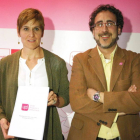 La candidata a la Presidencia de la Junta por UPyD, Carolina Martín, junto al segundo de la lista, Rodrigo Alzaga-Ical