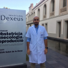 El salmantino Alberto Rodríguez, jefe de sección de Obstetricia Clínica del Instituto Universitario Dexeus, en las instalaciones del centro catalán.-EL MUNDO