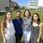 Sofía Lana, Manuel Carabias, Andrea Fernández y Luna Fontecha en las instalaciones de la Universidad de Valladolid.-J. M. LOSTAU