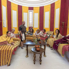 Los actores del grupo Coliseum en una de las estancias de la Villa Romana.-MIGUEL ÁNGEL SANTOS
