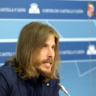 El secretario general de Podemos y portavoz en las Cortes de Castilla y León, Pablo Fernández, ofrece una rueda de prensa para tratar cuestiones de actualidad política-ICAL