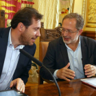 El alcalde de Valladolid, Óscar Puente, y el concejal de Urbanismo, Manuel Saravia, tras la primera reunión del equipo de Gobierno del Ayuntamiento-ICAL