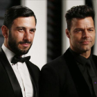 Ricky Martin junto a su prometido, Jwan Yosef.-DANNY MOLOSHOK