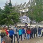 Colas en las puertas del estadio José Zorrilla para conseguir las entradas para el partido del próximo sábado.-EL MUNDO