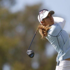 La golfista española Azahara Muñoz, en el 'tee' del hoyo 7.-EFE / JORGE ZAPATA