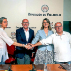 Nuria González, Jesús Julio Carnero, Ángela de Miguel y Gonzalo Franco ayer, tras la firma del acuerdo.-EL MUNDO