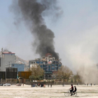 Una explosión en Kabul hoy por la mañana.  /-MOHAMMAD ISMAIL (RUTERS)