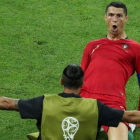 Cristiano Ronaldo celebrando uno de los goles ante España.-LUCY NICHOLSON