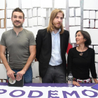 Pablo Fernández acompañado por los miembros segovianos de su equipo, que serán candidatos al Consejo Ciudadano-ICAL