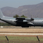 El C130 Hércules pertenece al Grupo de Aviación N° 10 de Chile.-