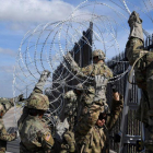 El Gobierno de Estados Unidos anunció el pasado 29 de octubre el comienzo de esta operación cuyo objetivo es evitar el acceso al país de los miles de migrantes de dos caravanas.-EFE