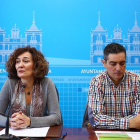 Gloria Fernández Merayo y el concejal de Fomento y Obras,  Roberto Mendo,-ICAL