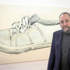 Ignacio Pérez-Jofre junto a alguna de sus obras en La Gran.-M. A. SANTOS (PHOTOGENIC)