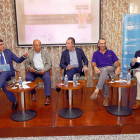Pablo R. Lago, director de EL MUNDO DE CASTILLA Y LEÓN, Aurelio Pérez (Alianza UPA-COAG), Donaciano Dujo (ASAJA), Jesús M. G. Palacín (UCCL), y Prudencio Prieto (Unión de Consumidores)-J.M. LOSTAU