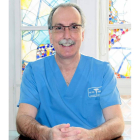 Antonio Rey Gil, odontólogo en Valladolid, pionero en una técnica revolucionaria de implantes dentales sin cirugía-Ical