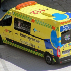 Herido un taxista en Salamanca tras chocar con varios coches aparcados en la bajada de los hospitales-