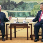 Tillerson, izquierda, con Xi Jinping, en en Pekín.-Lintao Zhang