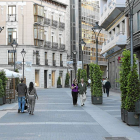 La calle Santiago de Valladolid, una de las zonas más comericales de la ciudad-J.M.Lostau