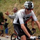 El galés Geraint Thomas (Sky) ganó en solitario la undécima etapa del Tour de Francia, entre Albertville y La Rosière, de 108,5 kilómetros, en la que se enfundó además el maillot amarillo.  Thomas adelantó al español Mikel Nieve en la recta de llegada y a-YOAN VALAT