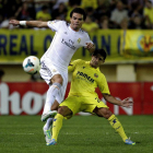 Pepe se adelanta a Jonathan Pereira en el Villarreal-Real Madrid de la pasada temporada-El Mundo