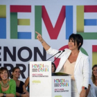 Maddalen Iriarte, candidata de EH Bildu a las elecciones vascas, en un mitin en Durango.-EFE / JAVIER ZORRILLA