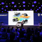 El presidente ejecutivo de Renault, Carlos Ghosn, presenta el nuevo Renault Megane en el Salón del Automóvil de Frankfurt 2015-ICAL