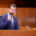 El portavoz del grupo socialista, Luis Tudanca, interviene en el debate de política general de la Junta de Castilla y León en las Cortes.- ICAL