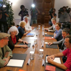 Los alcaldes del cambio reunidos en Barcelona.-EL PERIóDICO