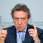 El consejero de la Presidencia y portavoz de la Junta en funciones, José Antonio de Santiago, durante la rueda de prensa posterior al Consejo de Gobierno de Castilla y León-Ical