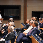 El profesor de innovación de la IE Business School, Enrique Dans, interviene en la apertura del Curso Económico en Castilla y León .-