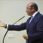 Pedro Antonio Sánchez, durante una rueda de prensa en Cartagena, el pasado 30 de marzo.-EFE / MARCIAL GUILLEN