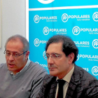 Bermejo y Enríquez ayer, durante la rueda de prensa en el Grupo municipal Popular.-EL MUNDO