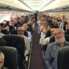 200 alcaldes independentistas, rumbo a Bruselas para mostrar su apoyo al Govern en el exilio.-AMI (TWITTER)