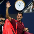 Roger Federer se despide de los aficionados de Flushing Meadows.-EDUARDO MUNOZ ALVAREZ