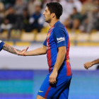 Messi, Suárez y Neymar festejan un gol en Catar.-EFE / NOUSHAD THEKKAYIL