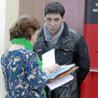 Lino Rodríguez con su abogada en una comparecencia ante el Juzgado en Valladolid.-J.M.LOSTAU